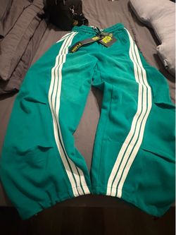 Flooo track pants (Vital on TikTok)