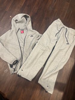 Nike Tech Suit