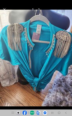 Women's T-shirts..size.M.
