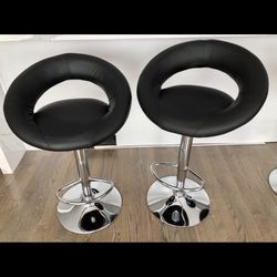 Contemporary Black Swivel Bar Stools