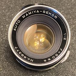Lens Mamiya Sekor 50 mm. Vintage 