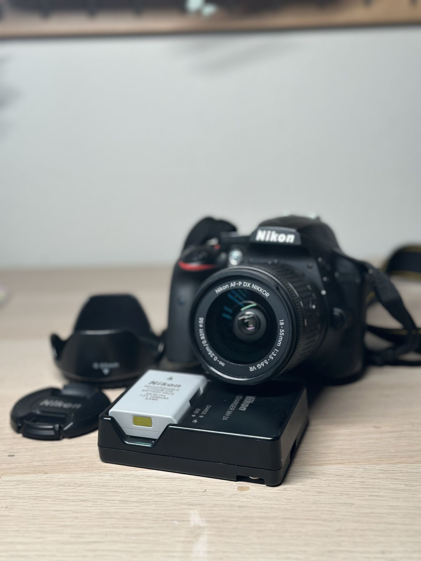 Nikon DSLR D3400 Camera with 18-55mm lens