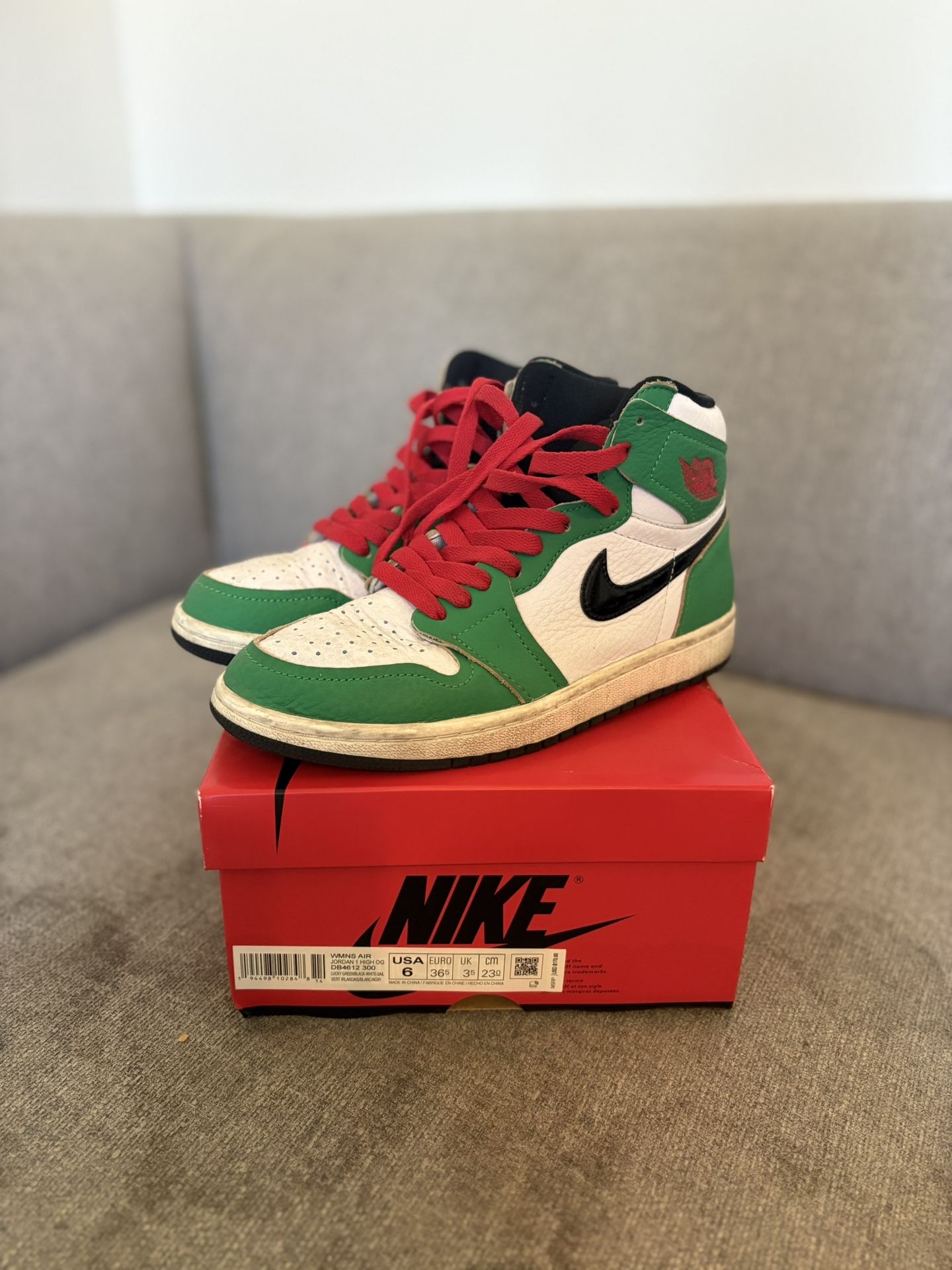 Size 6W / 5.5M - Air Jordan 1 Retro OG High Lucky Green - USED