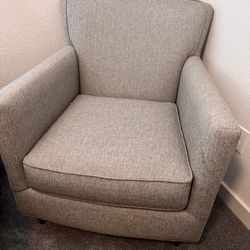 Like New Fabric Chair 