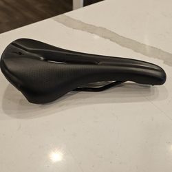 SPECIALIZED Phenom Comp Saddle 