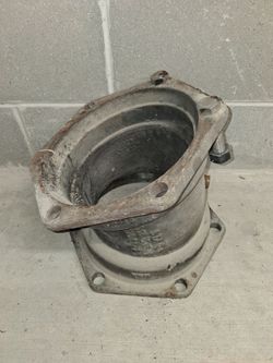 Iron mechanical joint for piping..