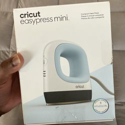 Cricut EasyPress Mini Heat Press Open Box Like New