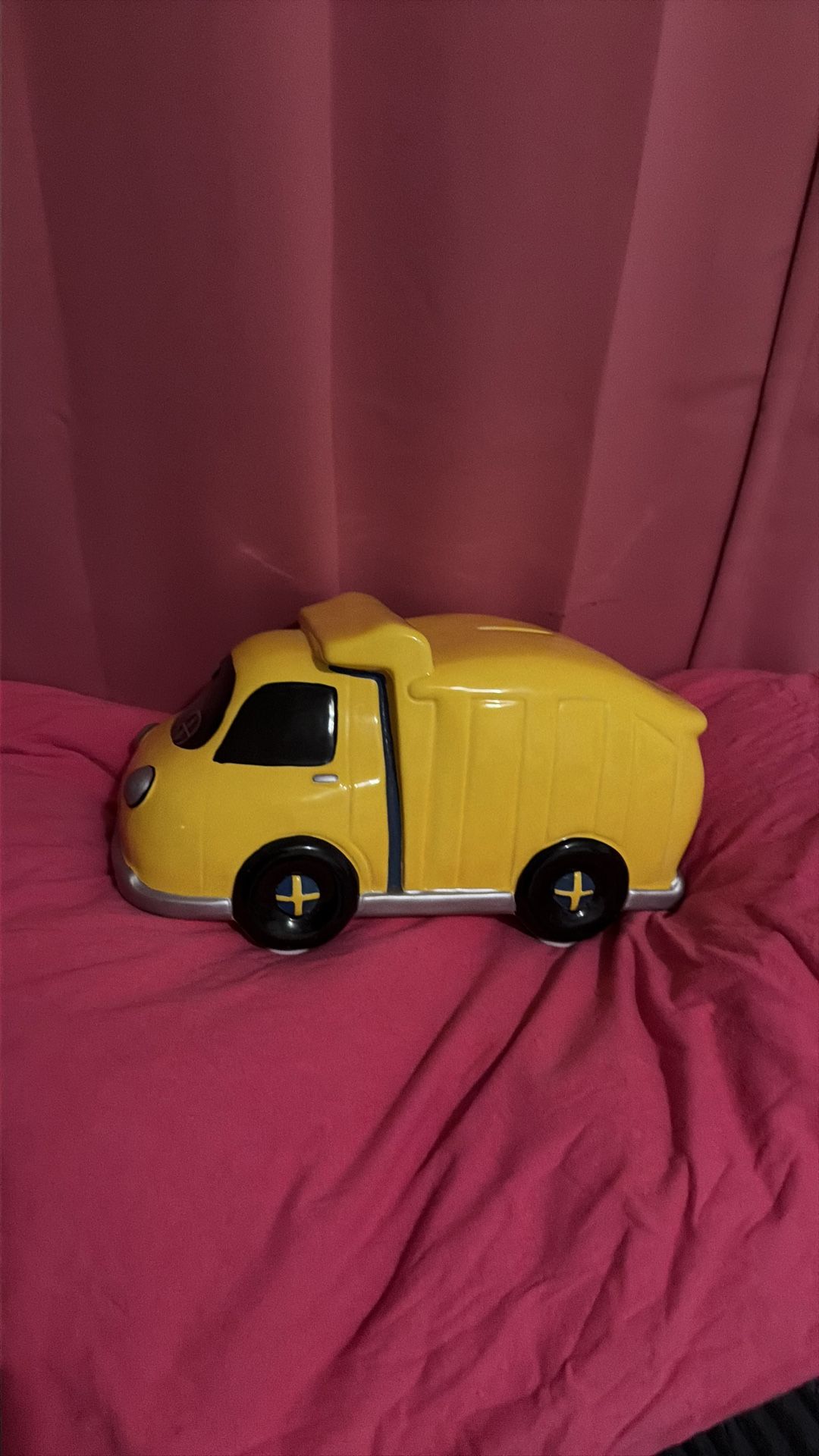Car piggy bank