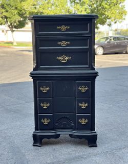 Black Chest Of Drawers Tall Skinny Chest Dresser for Sale in Las Vegas, NV  - OfferUp