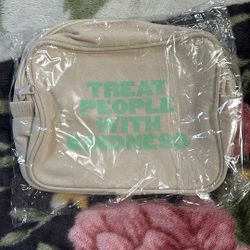 Makeup bag 