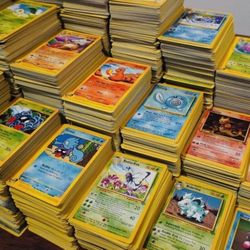 I Will Buy Your Bulk Pokemon Reverse / Holos !! 