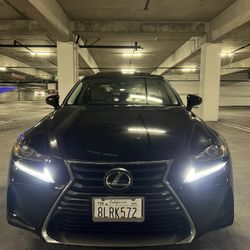 2017 Lexus IS 200t