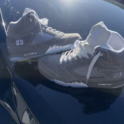 Grey Wolf Jordan 5’s