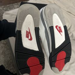 Vnds Jordan 4 white cement size 11.5