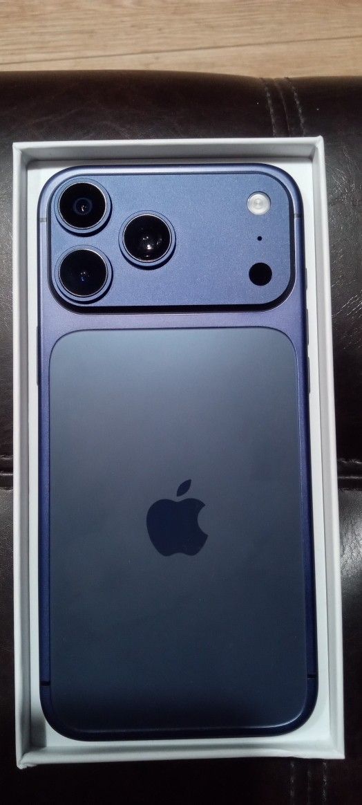 iPhone 17 Pro Max 2TB