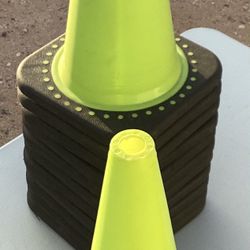 Safety Green Traffic Cones 18”