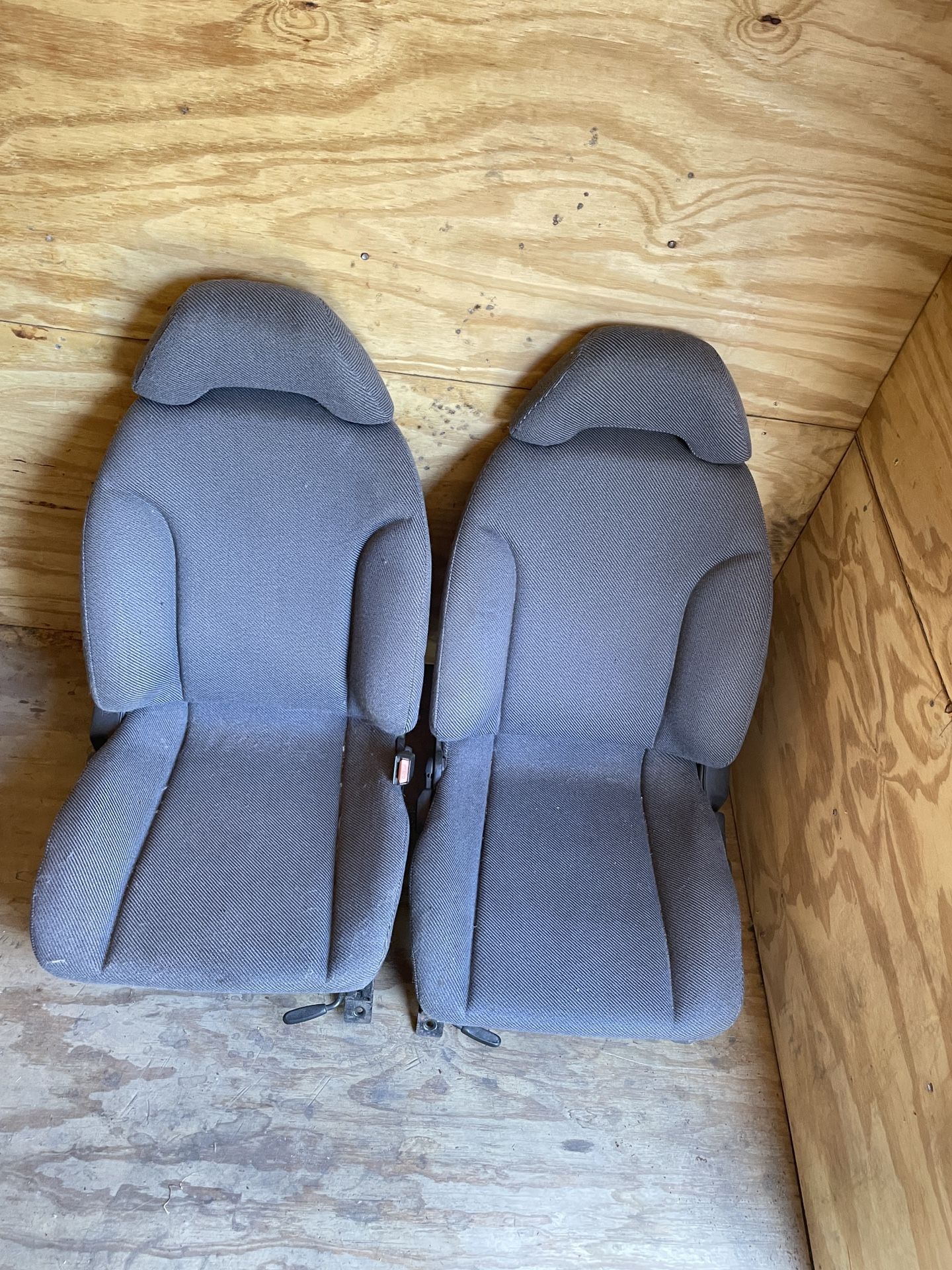 Nissan Skyline R32 Front Seats
