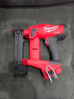 Milwaukee M18 FUEL 1/4" Narrow Crown Stapler (Tool-Only)