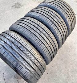 Set 255/45-19 Pirelli con el 80% de vida