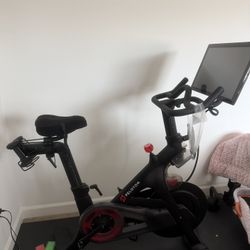 Peloton Bike