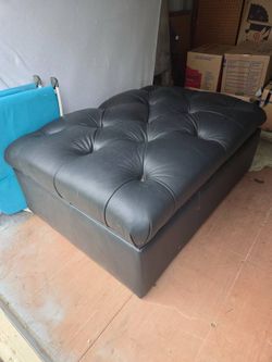 Leather Storage Ottoman 36" x 48" Excellent Condition