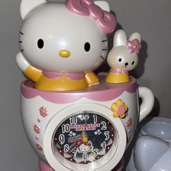 Vintage Hello kitty clock