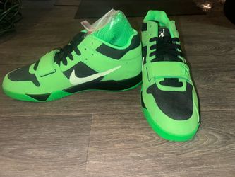 Travis Scott collaborated Nike