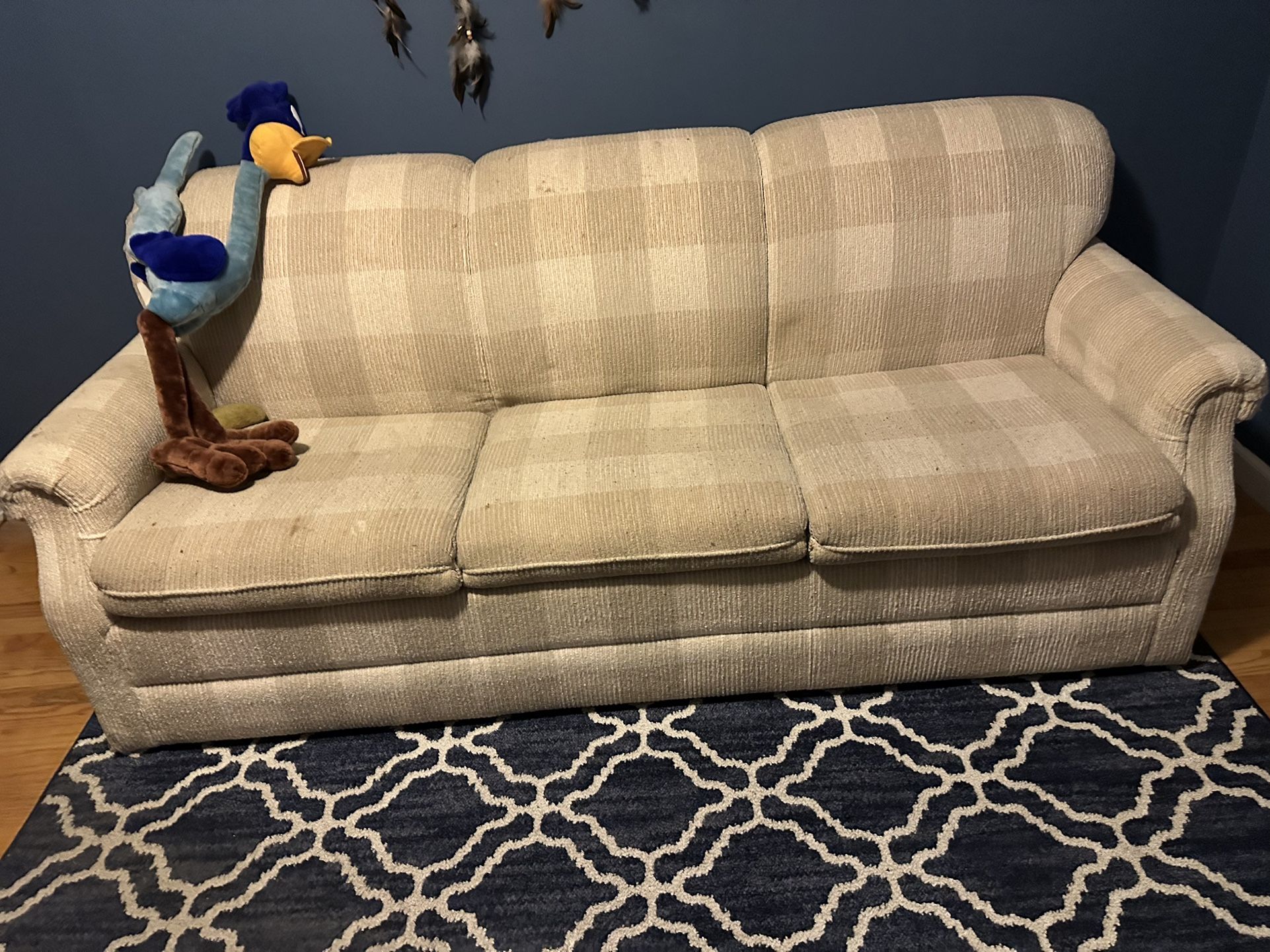 Free furniture items