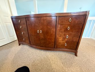 Bogart Collection Queen Bedroom