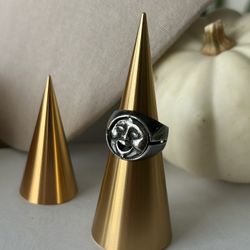 Women’s Ring/mood Ring