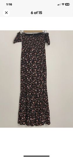 NWOT Xhilaration Dress Womens Black Floral Smocked Off the Shoulder Flare  Split Small for Sale in Carlsbad, CA - OfferUp