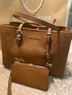 New!!! Michael Kors Large tote bag and double zipper wallet