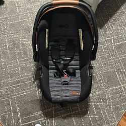 Car seat, Stroller And Base 