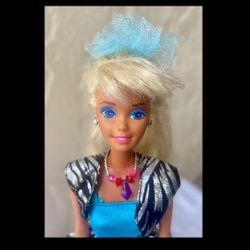1992 Glitter Beach Barbie Doll with Rare Outfit & Accessories Vintage