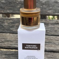 Tom Ford Unisex Bois Pacifique Eau de Parfum Spray 1.7 oz / 50 ML