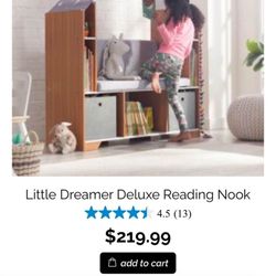 Kid’s Bookshelf Nook