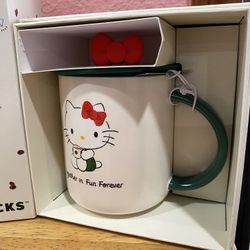 Starbucks x Hello Kitty Ceramic Mug Set