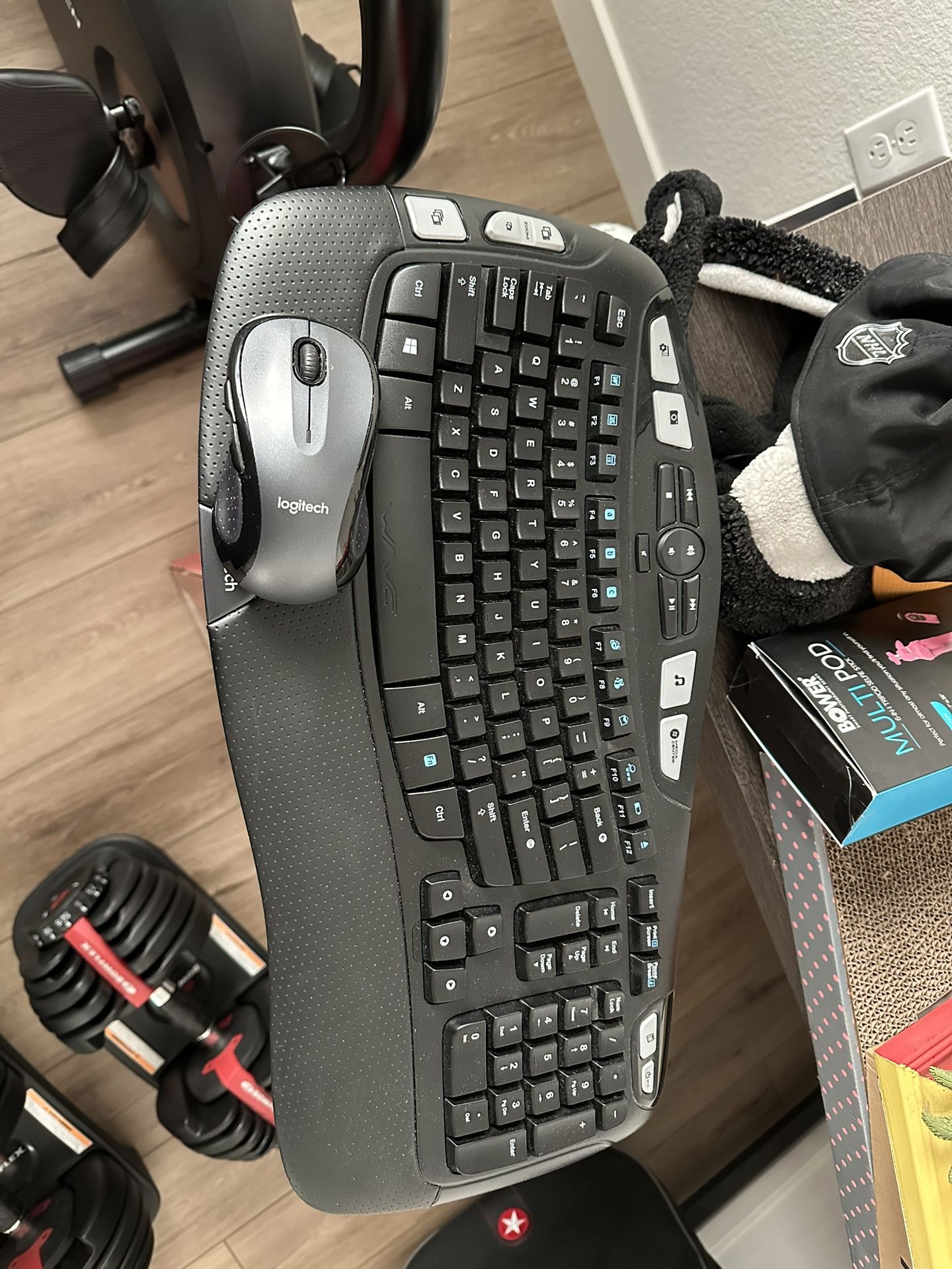 Logitech Wave Wireless Keyboard And Mouse 