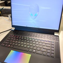 4090 Gaming Laptop — Alienware / Intel i9-13900HX / RTX 4090 / 32GB DDR5 / 2TB SSD / 2K 240Hz