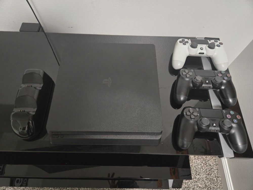 PS4
