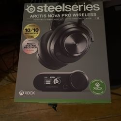 Arctis Nova Pro Wireless 