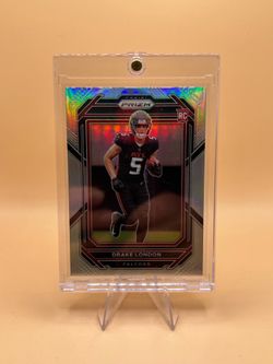 2022 Drake London silver Prizm rookie card🔥