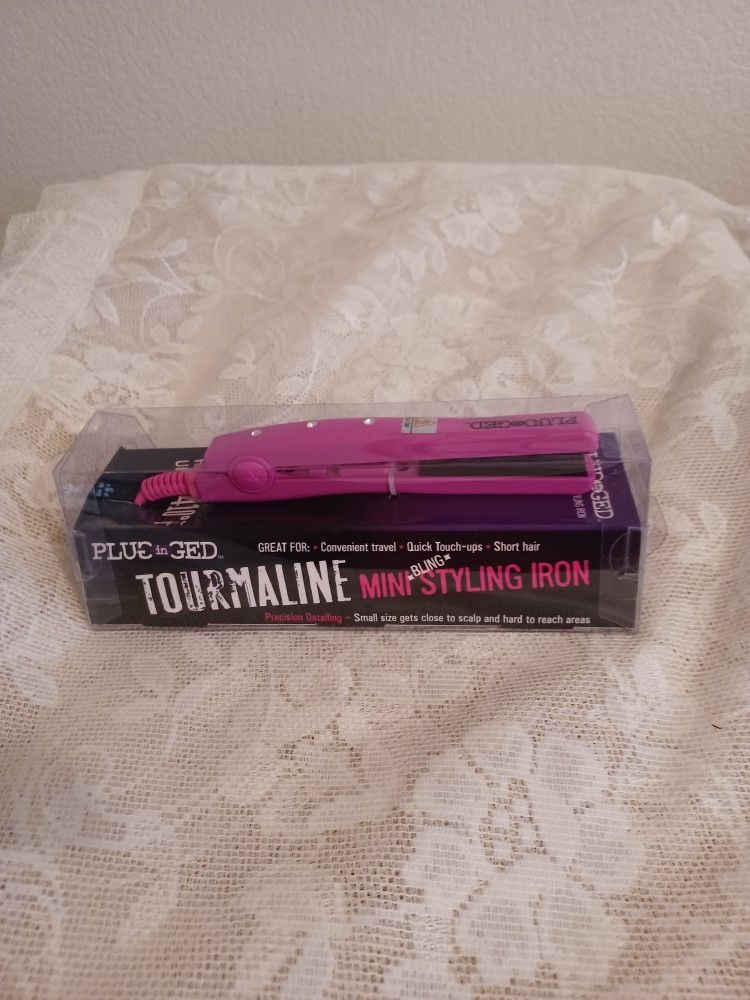 Plug In GED! Mini *Pink Bling* Curling Iron!