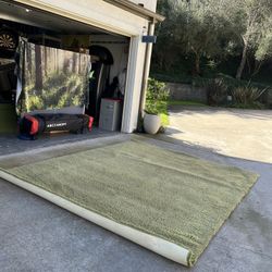 Free High Quality Long Hair Carpet 10x8 Feet Cleaned