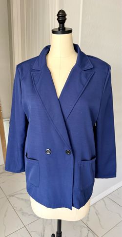 : Chic Cobalt Blue Double-Breasted Blazer with Pockets