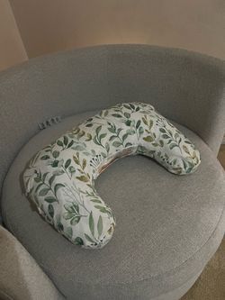 Boppy pillow
