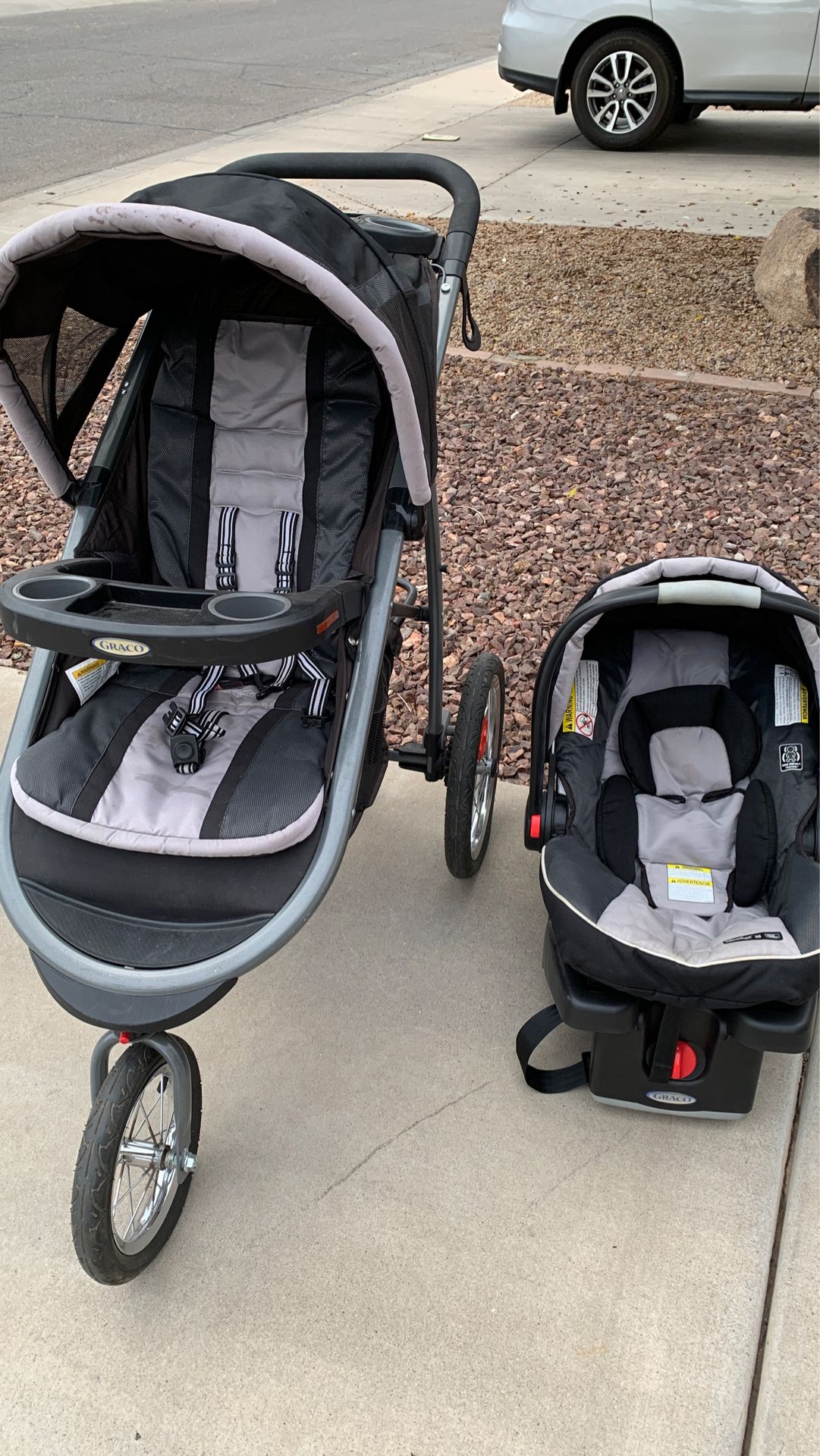 Graco car seat and stroller combo