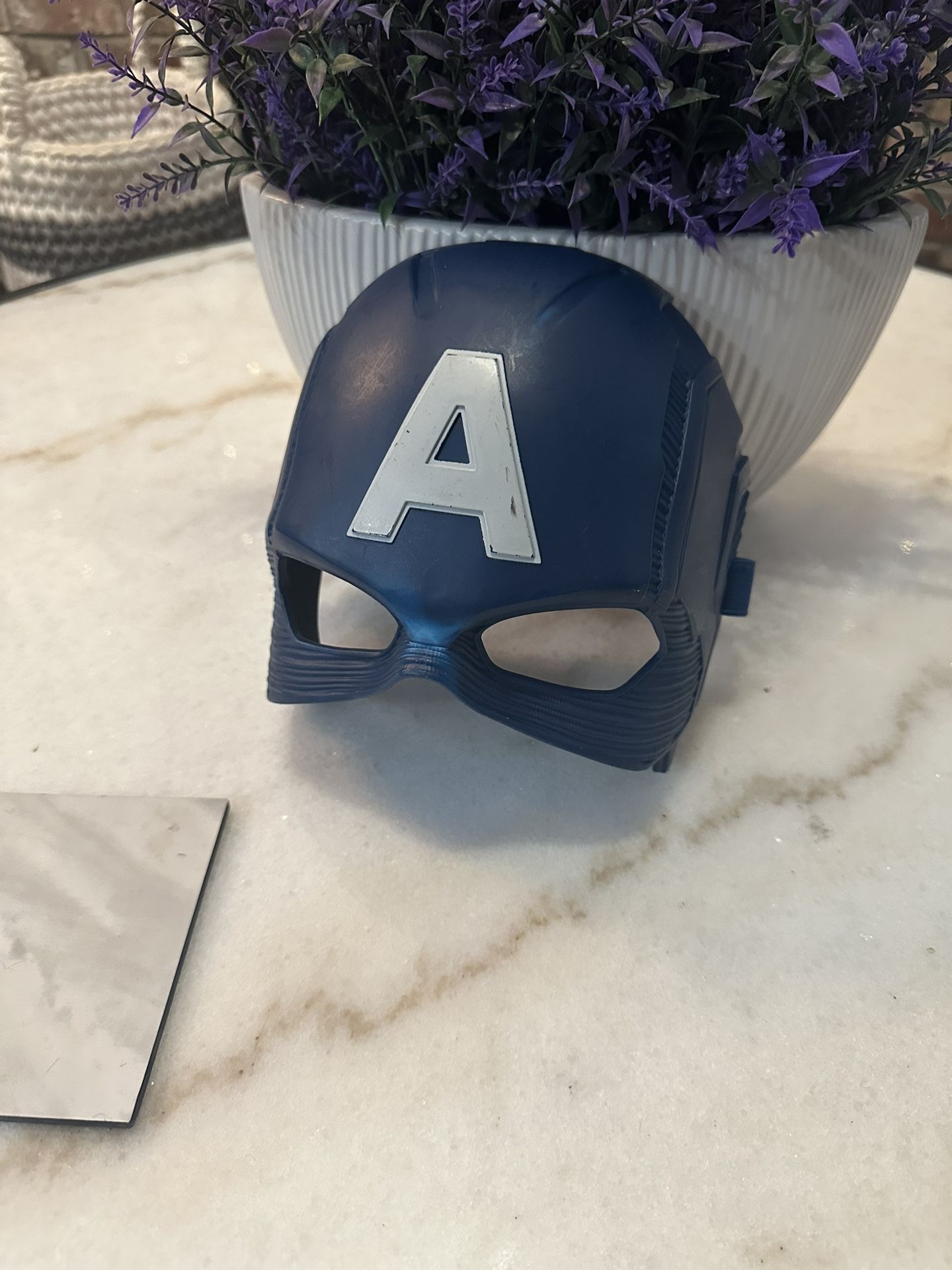 AVENGERS “CAPTAIN AMERICA BLUE Mask Age 6-8