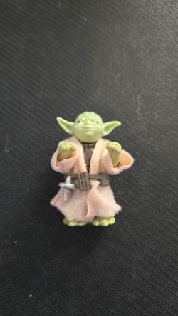 Vintage Kenner Star Wars Yoda loose with orange snake, brown robe, and belt