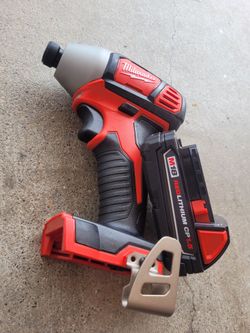 Milwaukee M18 ¼" hex impact 2656-20 & 1.5ah battery (NO CHARGER)...NUEVO_NEW $95 PRECIO FIJO_FIRM